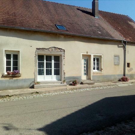 Chambres Chez L Habitant Frasne-les-Meulieres Zewnętrze zdjęcie